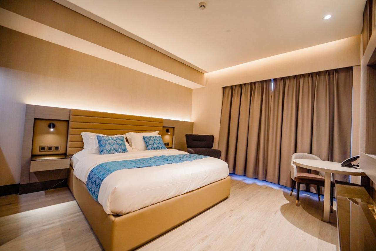 Bayprime Hotel Paranaque City Zewnętrze zdjęcie